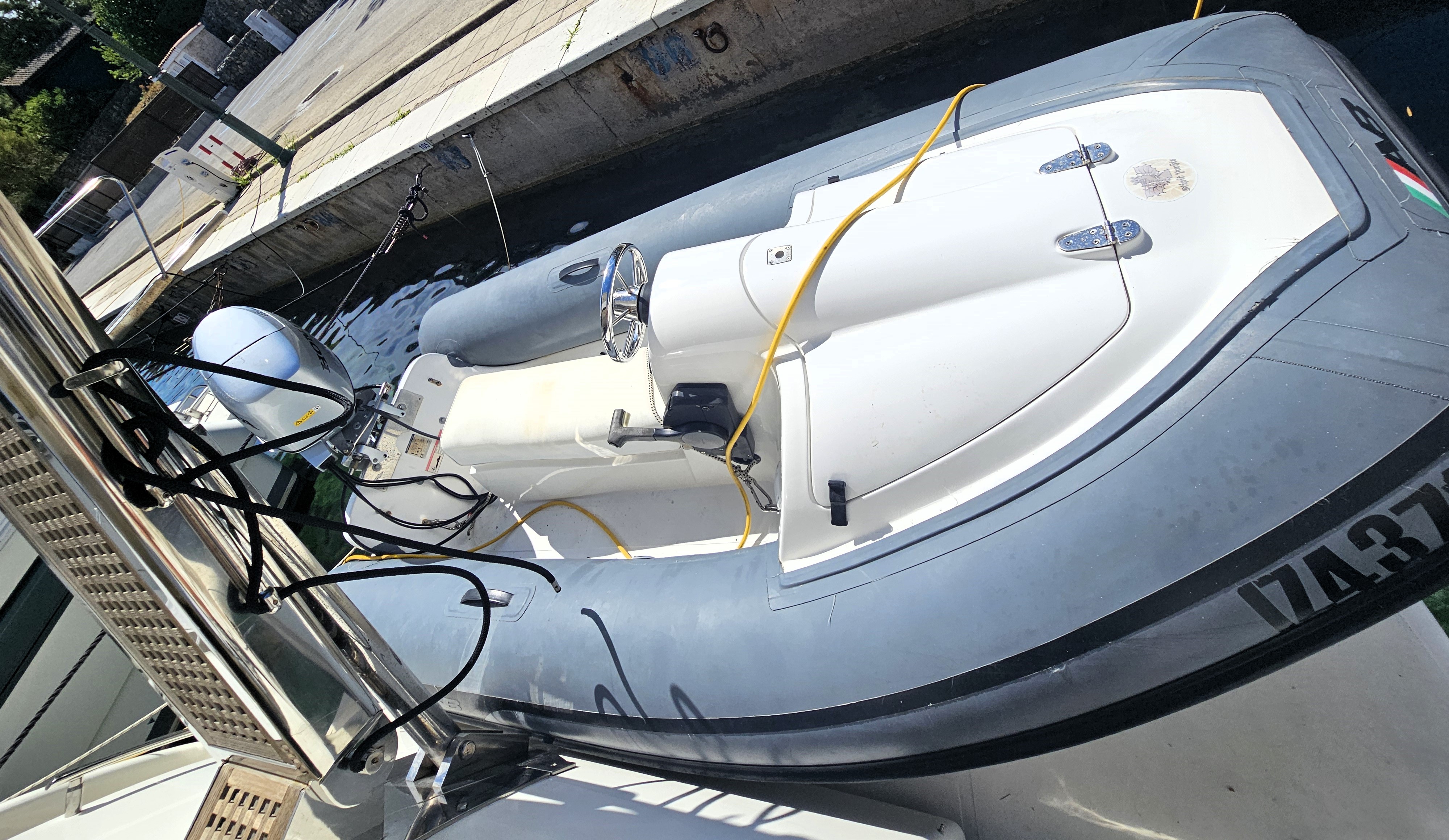 Azimut 46  - 