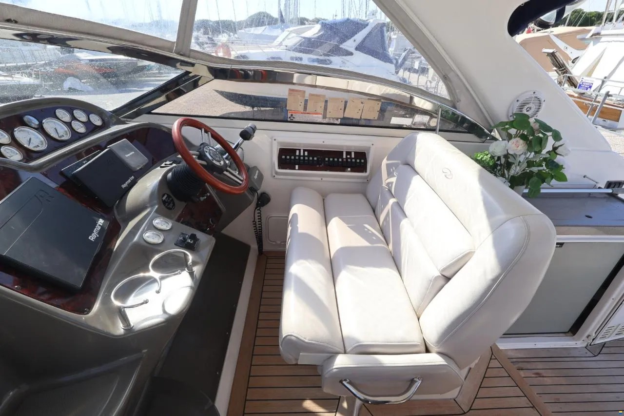 Regal 3760 - 