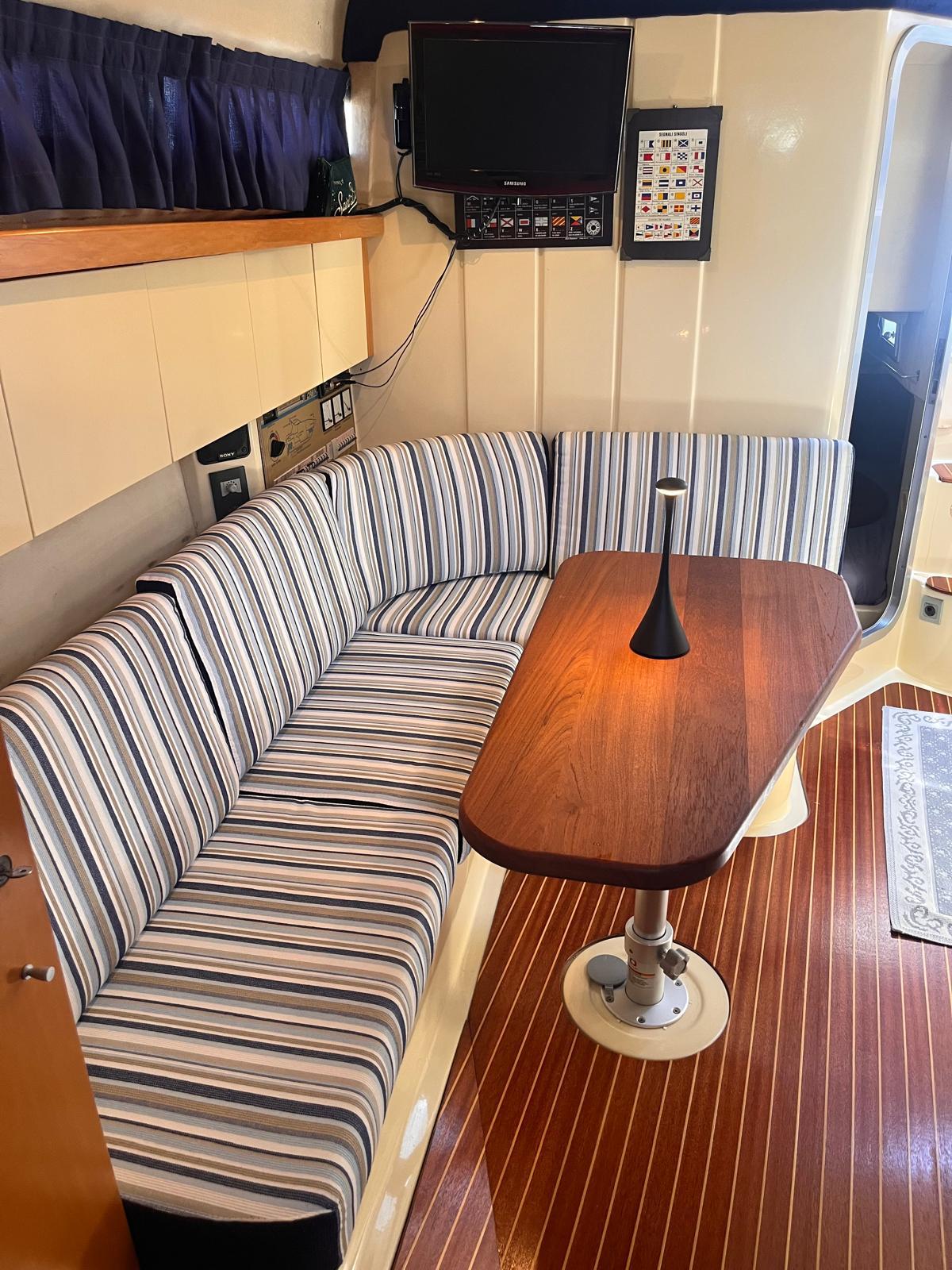 Gobbi 31 Cabin - 