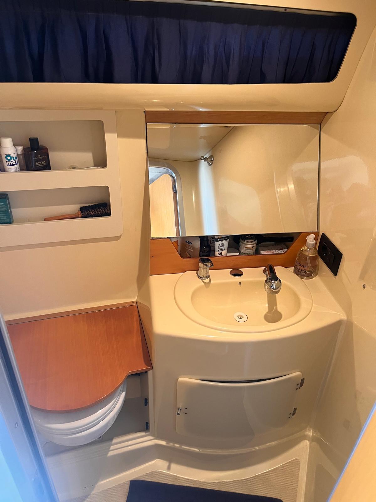 Gobbi 31 Cabin - 