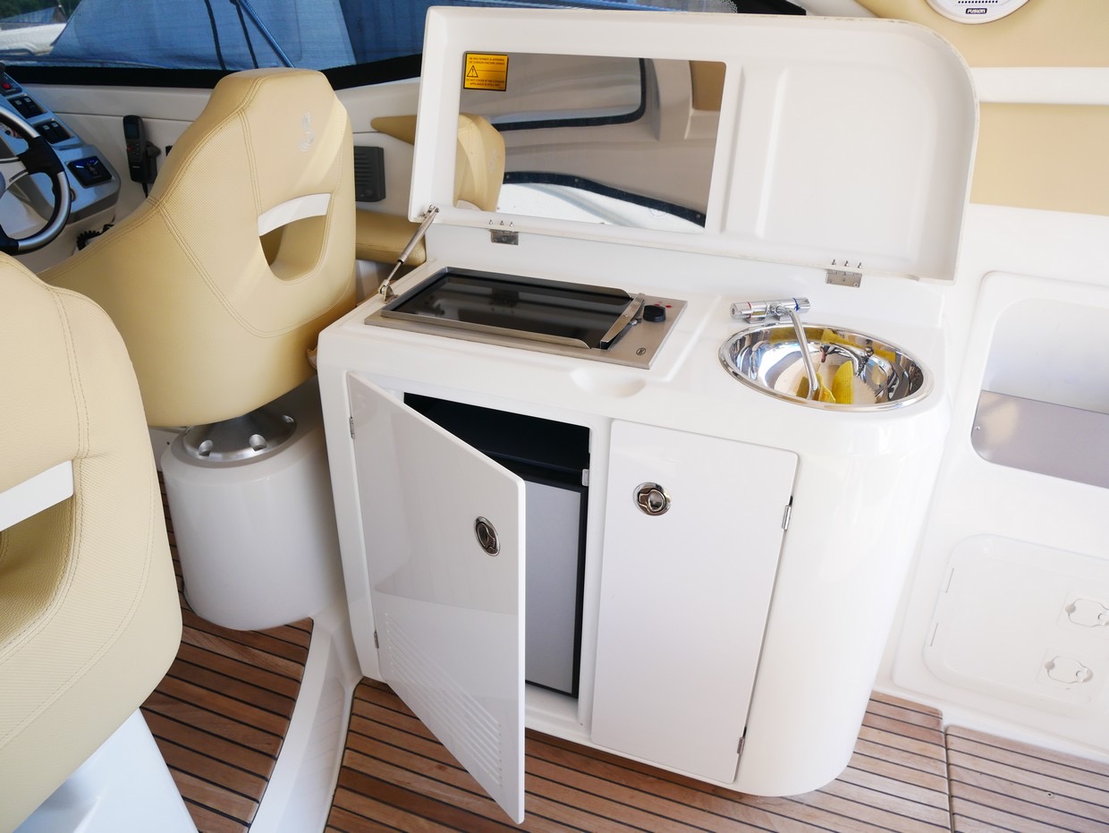 Beneteau Montecarlo 37 HT - 