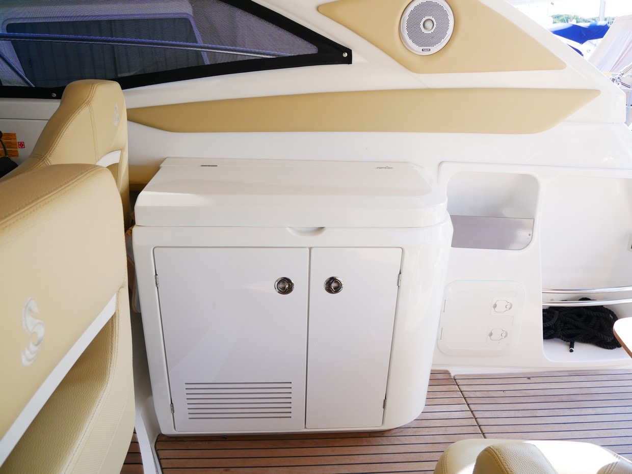 Beneteau Montecarlo 37 HT - 