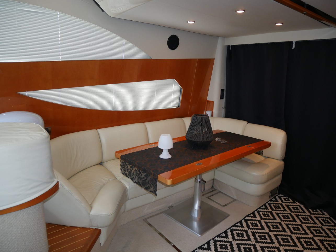 Fairline Phantom 46 - 