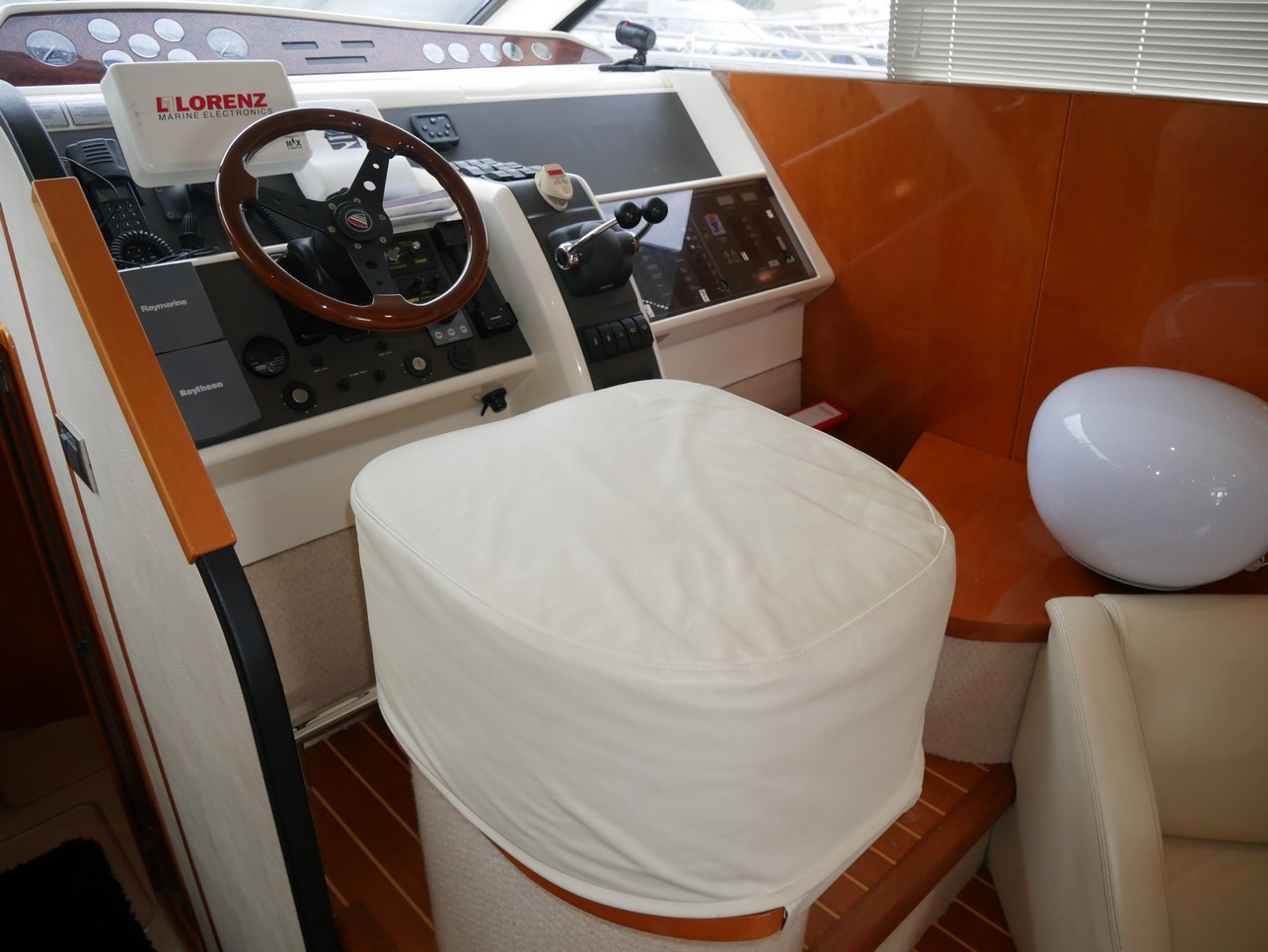 Fairline Phantom 46 - 