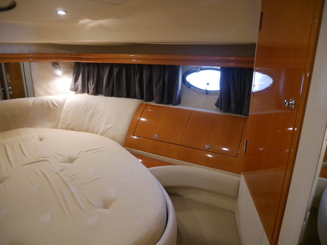 Fairline Phantom 46 - 